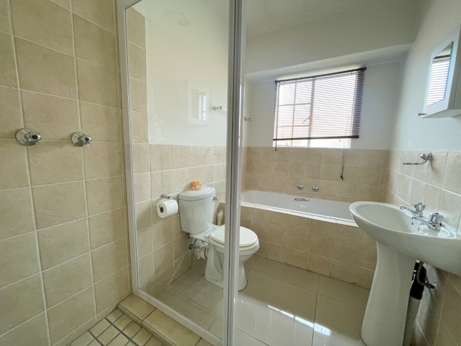 To Let 2 Bedroom Property for Rent in Kosmosdal Gauteng