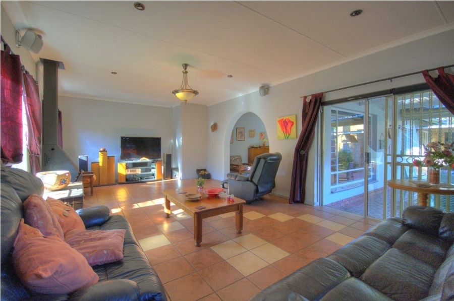 4 Bedroom Property for Sale in Brackenhurst Gauteng