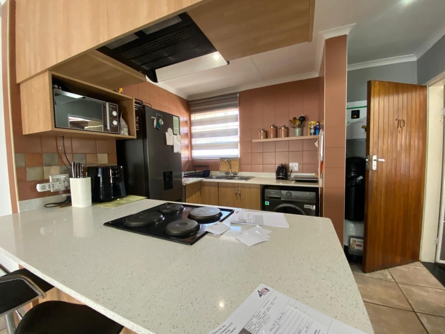 2 Bedroom Property for Sale in Verwoerdpark Gauteng