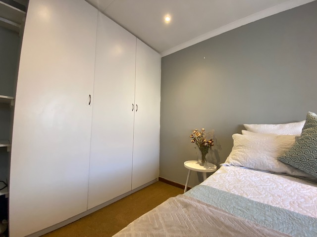 2 Bedroom Property for Sale in Verwoerdpark Gauteng