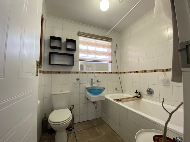 2 Bedroom Property for Sale in Verwoerdpark Gauteng