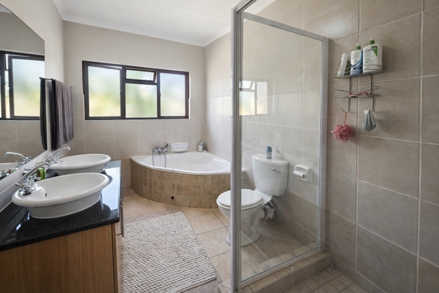 3 Bedroom Property for Sale in Olympus AH Gauteng