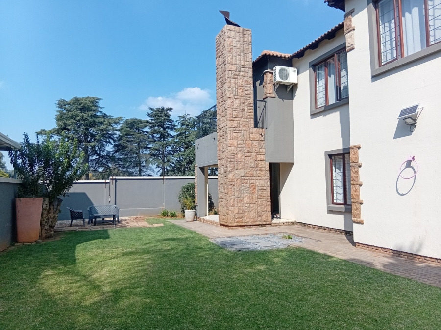 3 Bedroom Property for Sale in Bonaero Park Gauteng