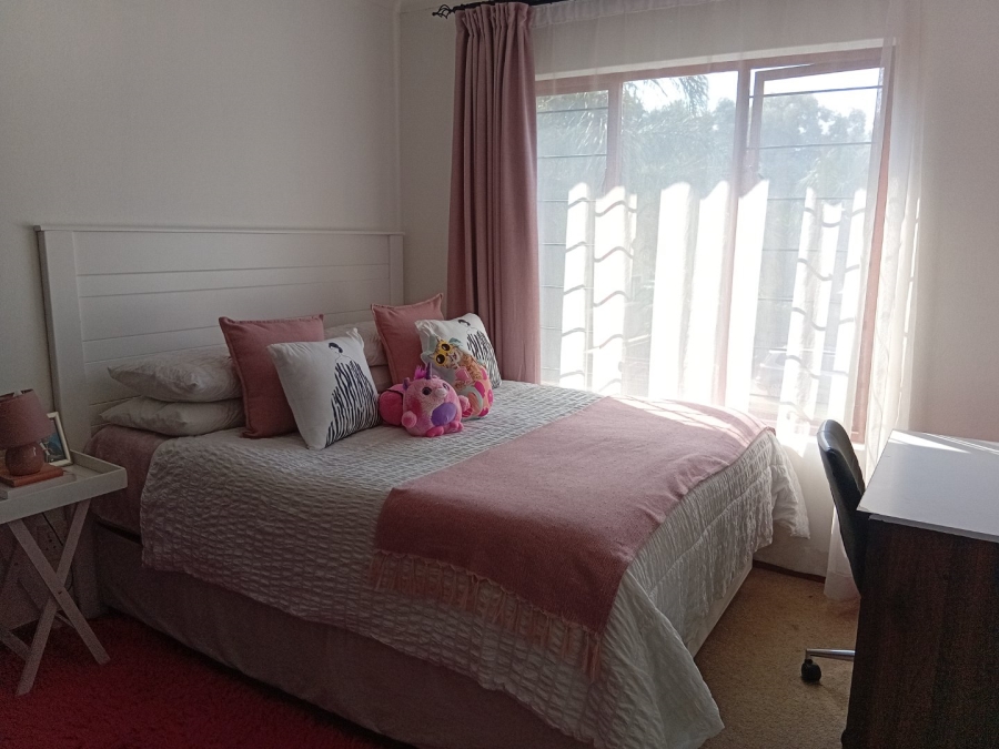 3 Bedroom Property for Sale in Bonaero Park Gauteng