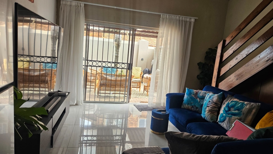3 Bedroom Property for Sale in Heuwelsig Estate Gauteng
