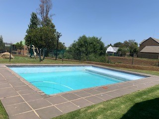 To Let 2 Bedroom Property for Rent in Kyalami Ah Gauteng