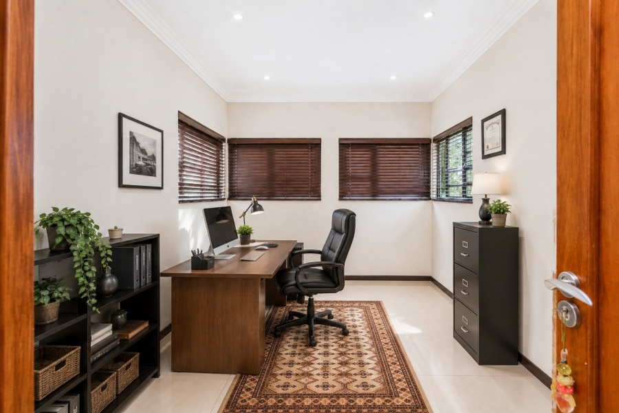 4 Bedroom Property for Sale in Blue Hills AH Gauteng