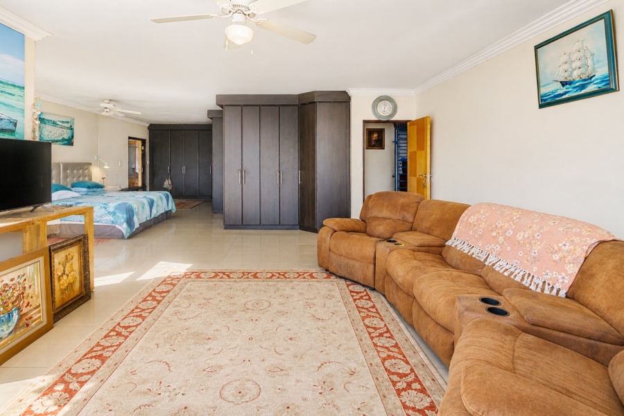 4 Bedroom Property for Sale in Blue Hills AH Gauteng