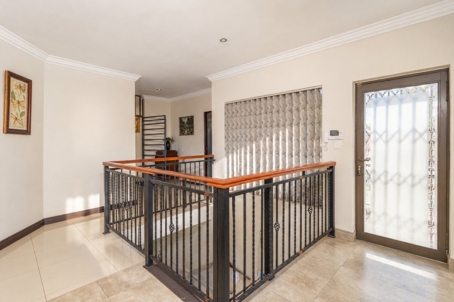 4 Bedroom Property for Sale in Blue Hills AH Gauteng