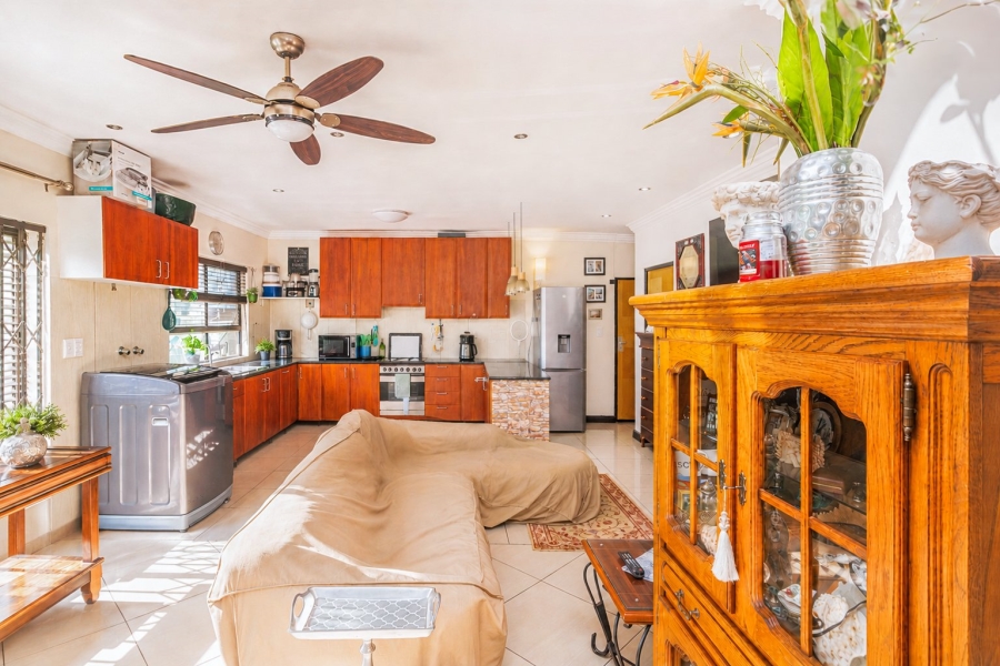 4 Bedroom Property for Sale in Blue Hills AH Gauteng
