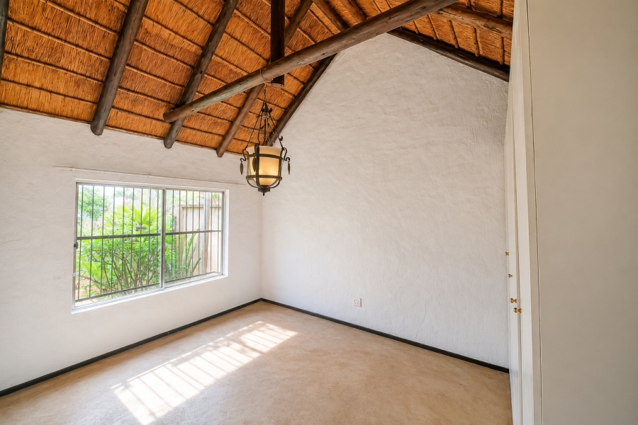 4 Bedroom Property for Sale in Blue Hills AH Gauteng