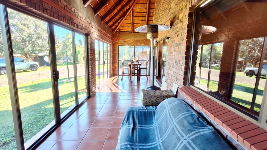 5 Bedroom Property for Sale in Vaal Marina Gauteng