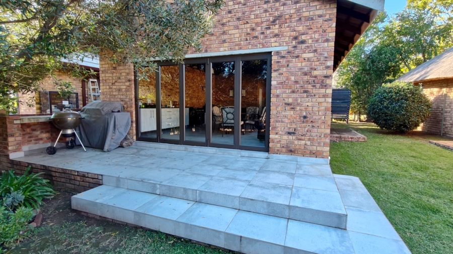 5 Bedroom Property for Sale in Vaal Marina Gauteng