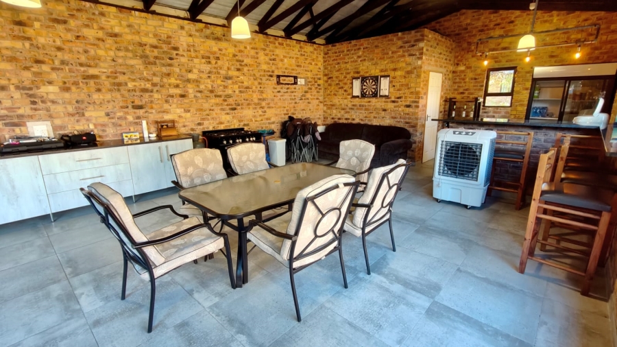 5 Bedroom Property for Sale in Vaal Marina Gauteng