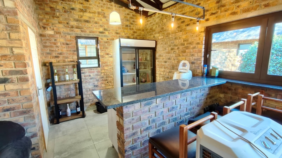 5 Bedroom Property for Sale in Vaal Marina Gauteng