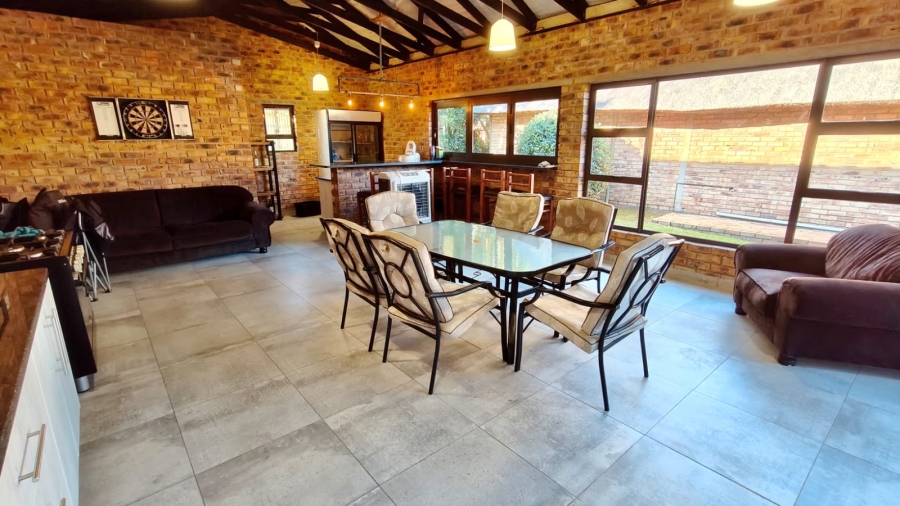 5 Bedroom Property for Sale in Vaal Marina Gauteng