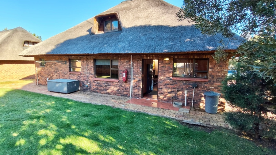 5 Bedroom Property for Sale in Vaal Marina Gauteng
