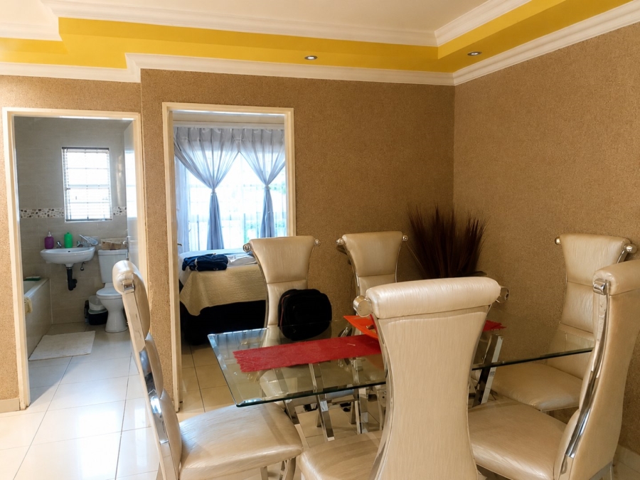 3 Bedroom Property for Sale in Windmill Park Gauteng