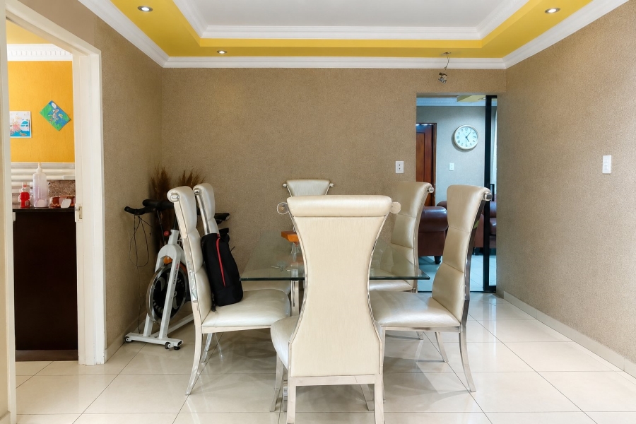 3 Bedroom Property for Sale in Windmill Park Gauteng