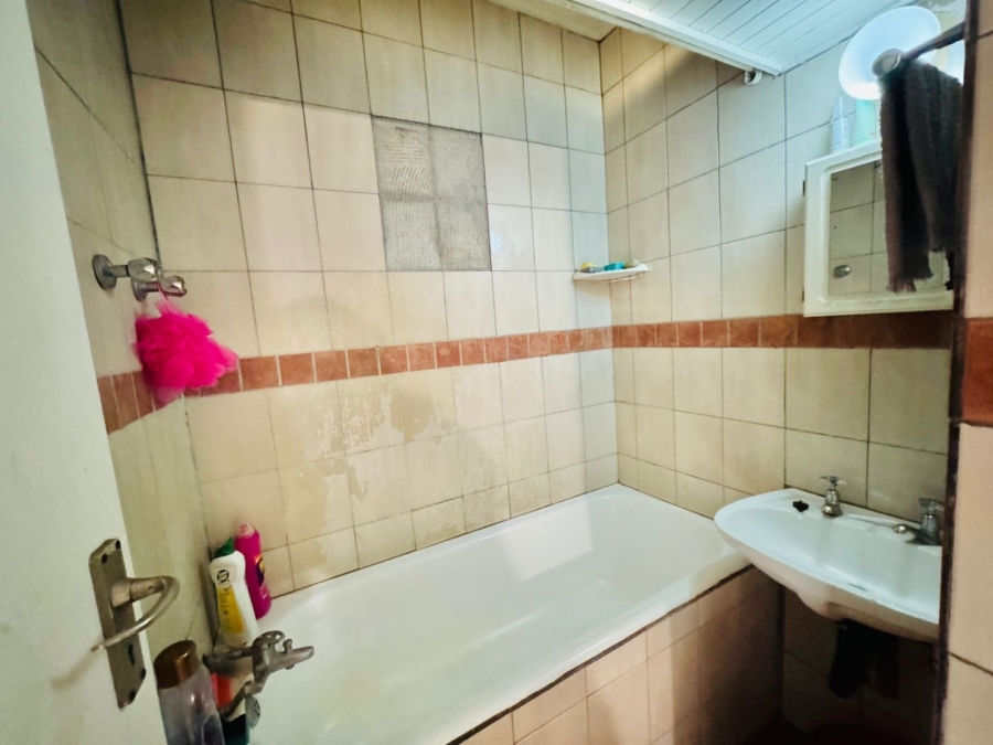 2 Bedroom Property for Sale in Primrose Hill Gauteng