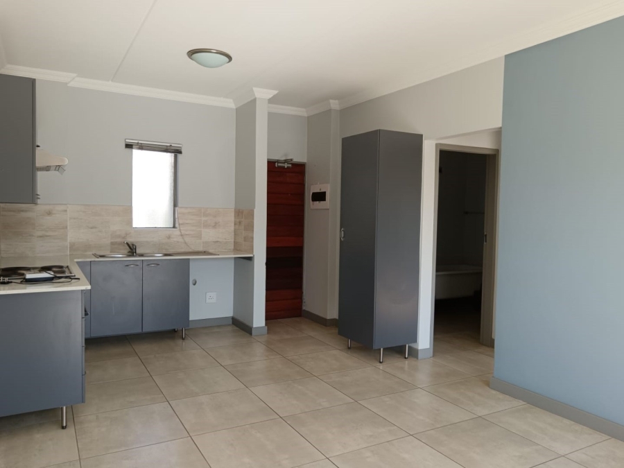 To Let 1 Bedroom Property for Rent in Blue Hills Gauteng