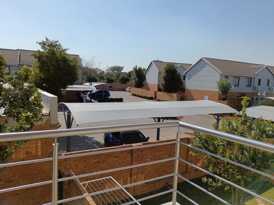 To Let 1 Bedroom Property for Rent in Blue Hills Gauteng