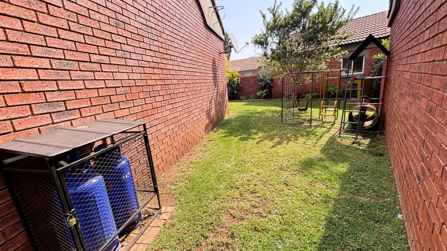 Bedroom Property for Sale in Highveld Gauteng