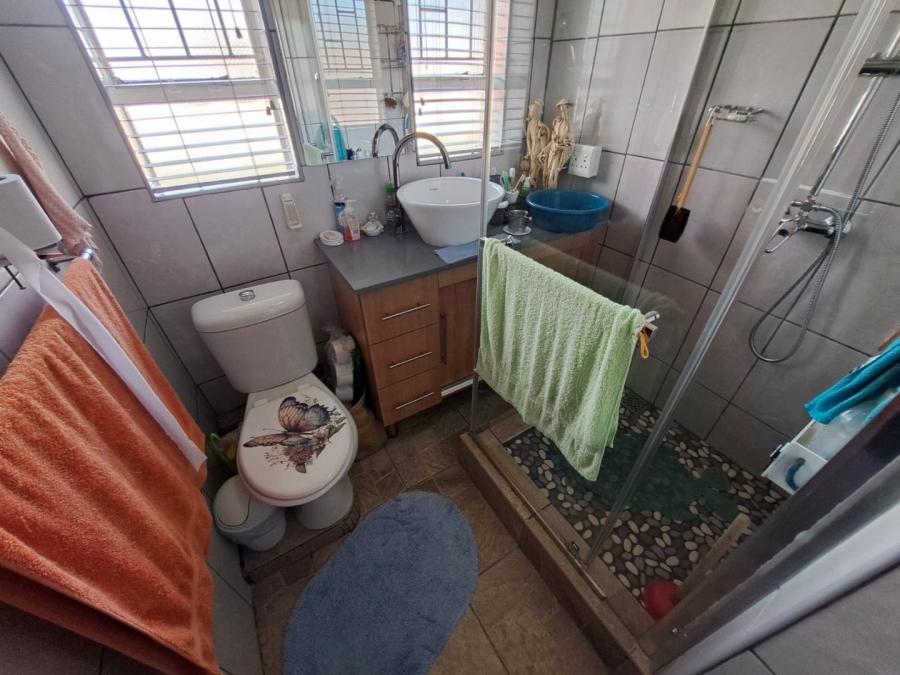 1 Bedroom Property for Sale in Ferryvale Gauteng