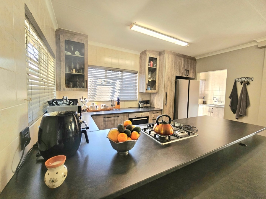 3 Bedroom Property for Sale in Bloubosrand Gauteng