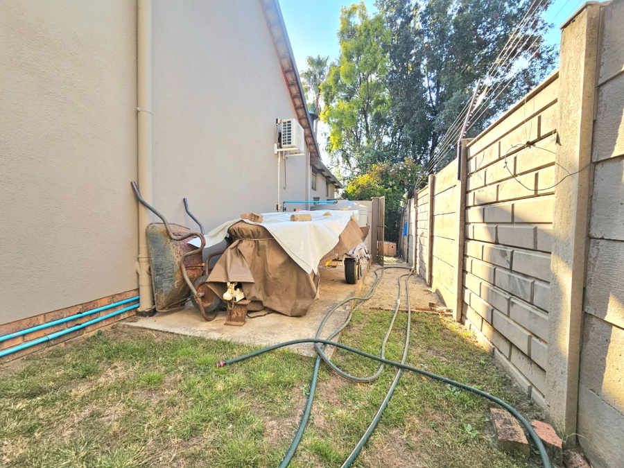3 Bedroom Property for Sale in Bloubosrand Gauteng
