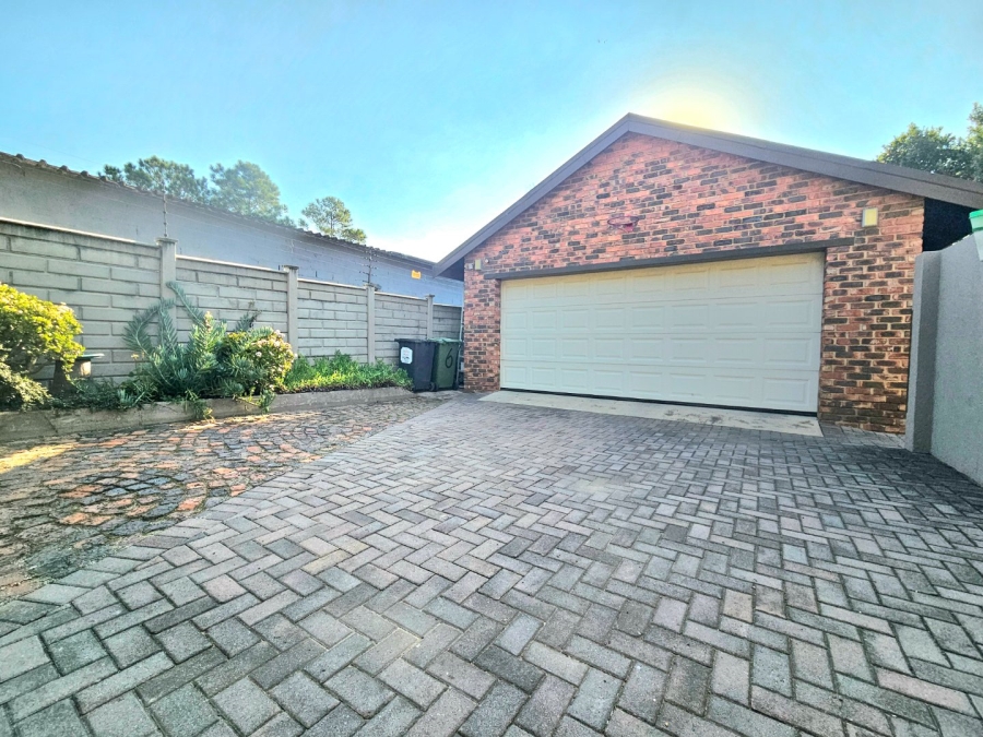 3 Bedroom Property for Sale in Bloubosrand Gauteng