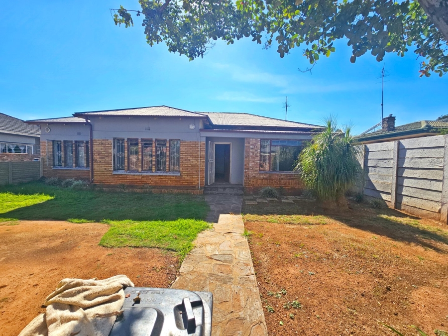 3 Bedroom Property for Sale in Strubenvale Gauteng