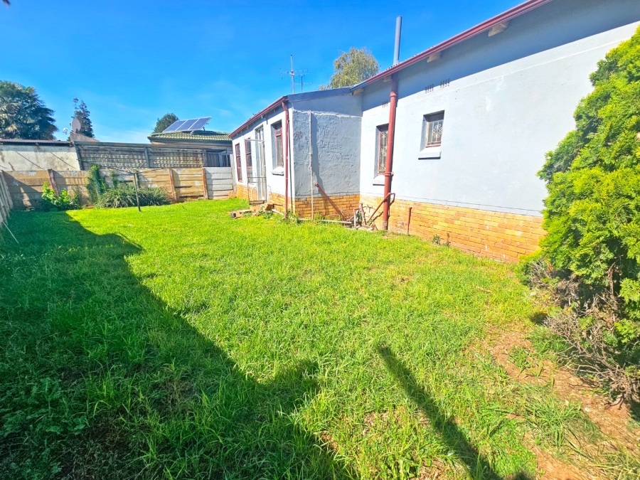 3 Bedroom Property for Sale in Strubenvale Gauteng