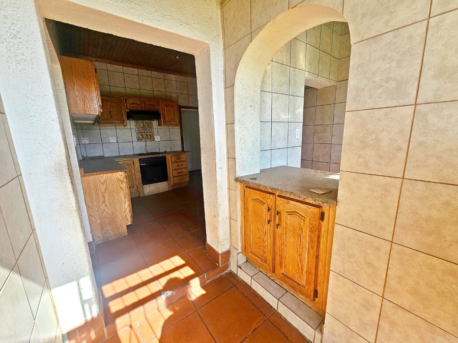 3 Bedroom Property for Sale in Strubenvale Gauteng