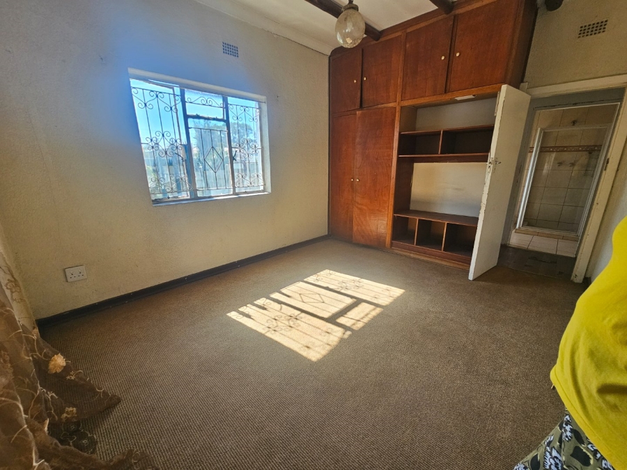 3 Bedroom Property for Sale in Strubenvale Gauteng