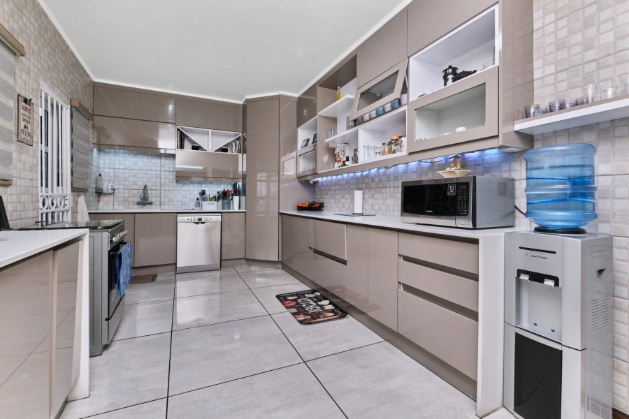 4 Bedroom Property for Sale in Malanshof Gauteng