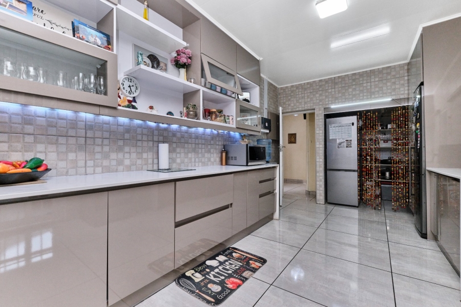 4 Bedroom Property for Sale in Malanshof Gauteng