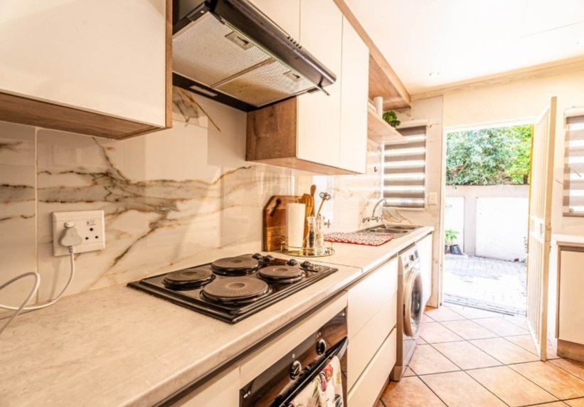 3 Bedroom Property for Sale in Equestria Gauteng