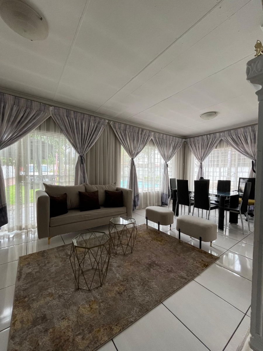 3 Bedroom Property for Sale in Jan Niemand Park Gauteng