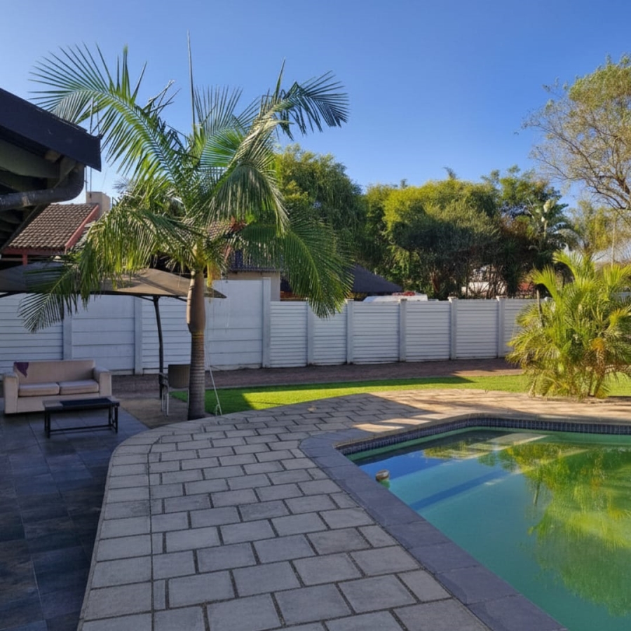 3 Bedroom Property for Sale in Jan Niemand Park Gauteng