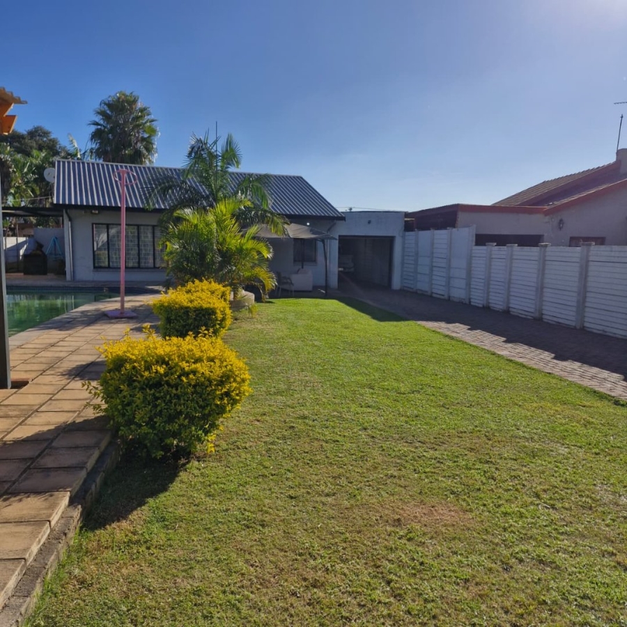 3 Bedroom Property for Sale in Jan Niemand Park Gauteng