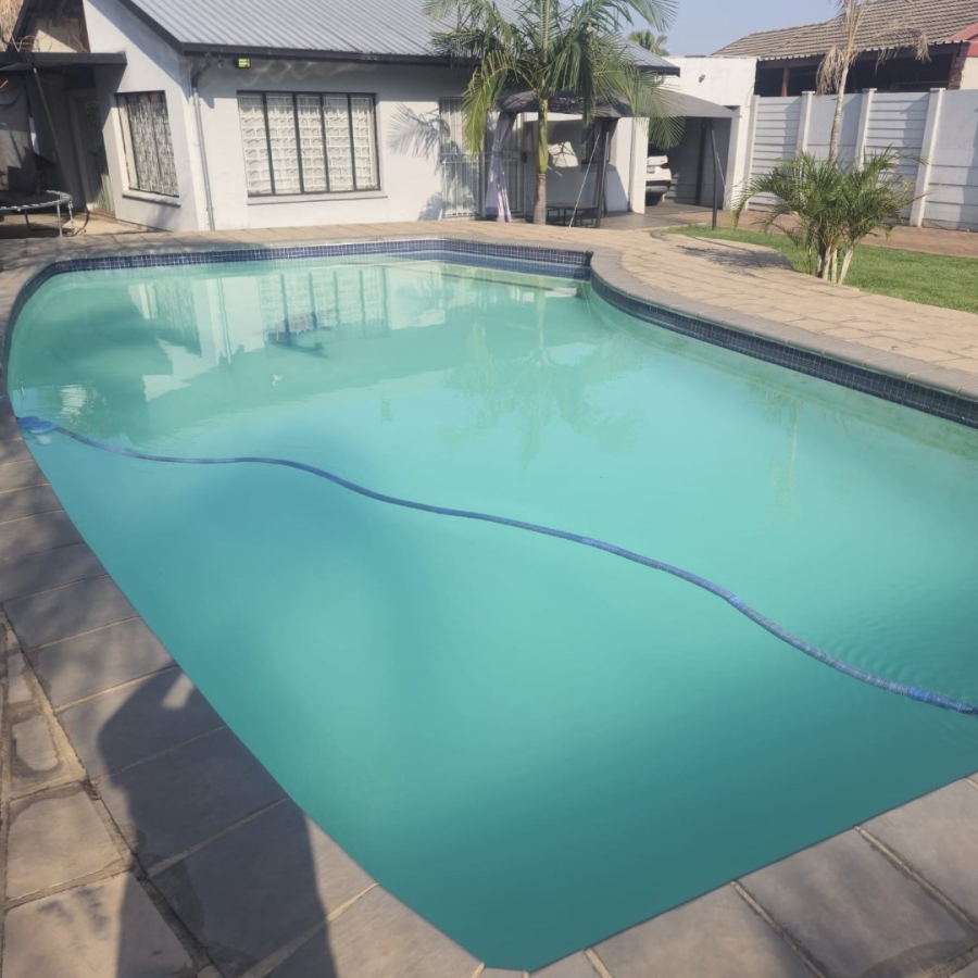 3 Bedroom Property for Sale in Jan Niemand Park Gauteng