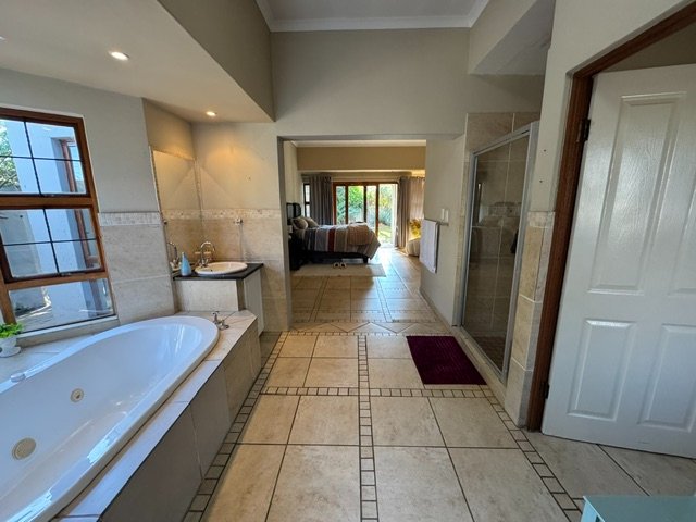 3 Bedroom Property for Sale in Glen Marais Gauteng