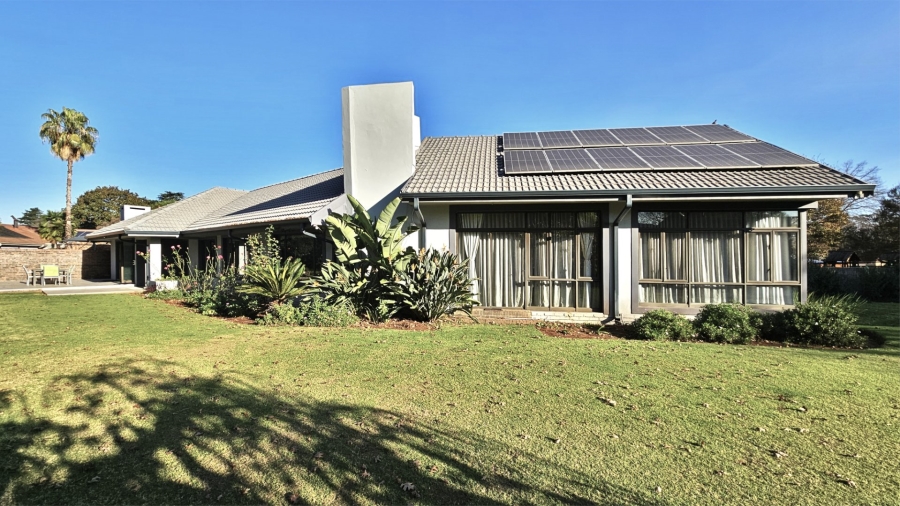5 Bedroom Property for Sale in Three Rivers Gauteng
