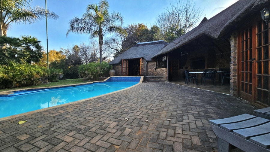 5 Bedroom Property for Sale in Three Rivers Gauteng
