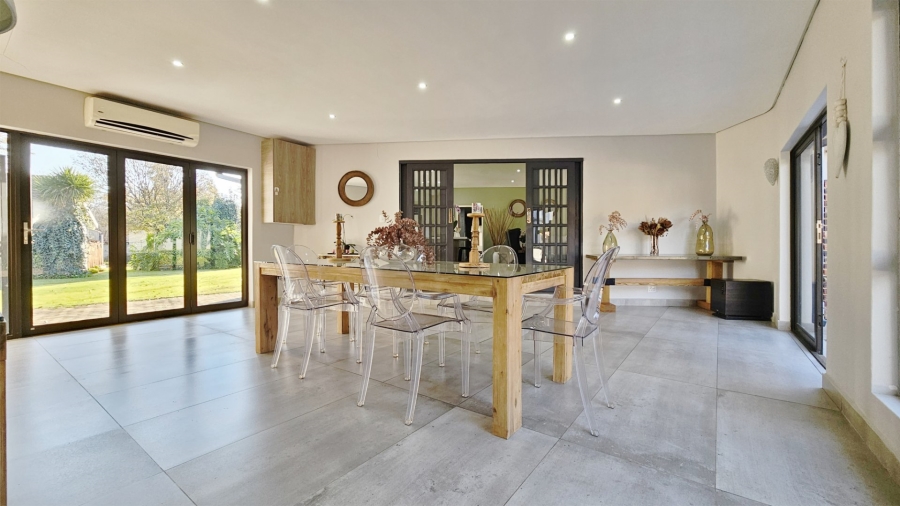 5 Bedroom Property for Sale in Three Rivers Gauteng
