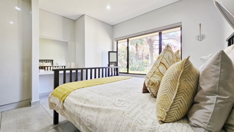 5 Bedroom Property for Sale in Three Rivers Gauteng