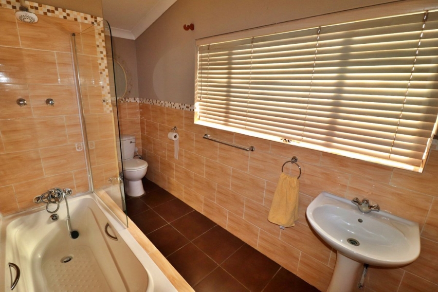 4 Bedroom Property for Sale in Fishers Hill Gauteng