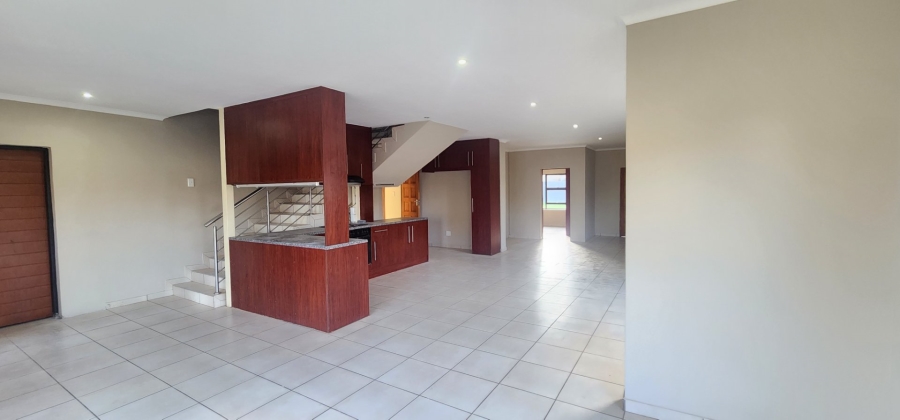 To Let 4 Bedroom Property for Rent in Stone Ridge Gauteng