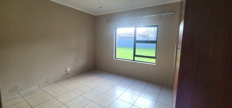 To Let 4 Bedroom Property for Rent in Stone Ridge Gauteng